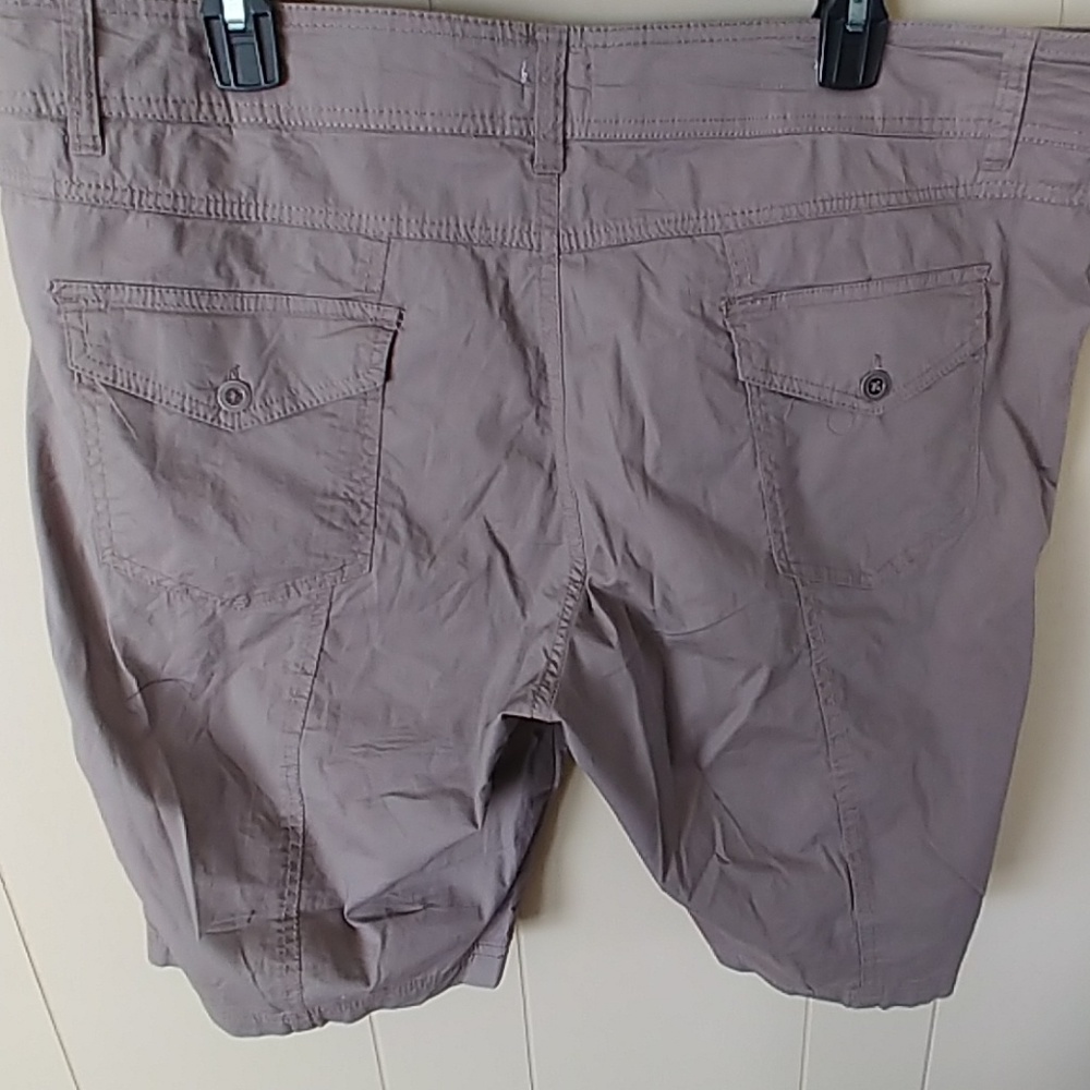 DASH shorts - Picture 2 of 2